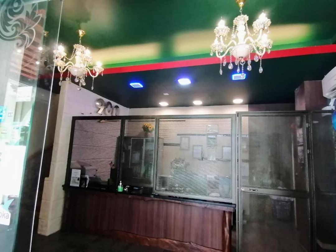 900 Inn Bintulu Exterior photo