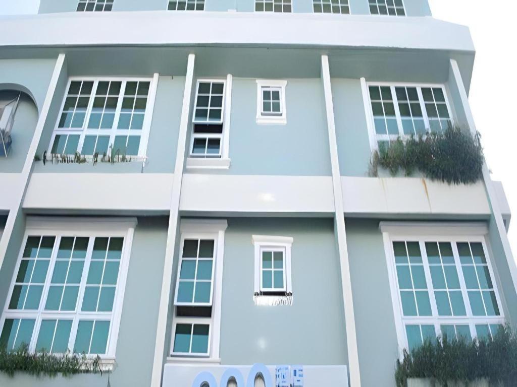 900 Inn Bintulu Exterior photo