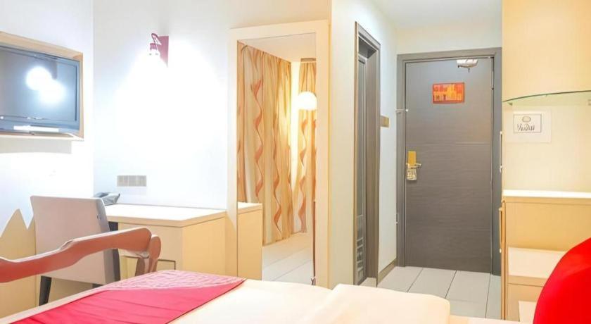 900 Inn Bintulu Exterior photo
