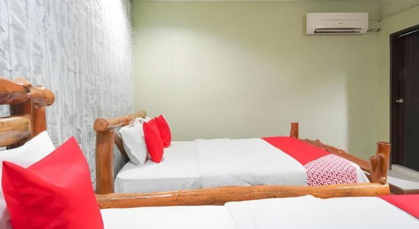 900 Inn Bintulu Exterior photo
